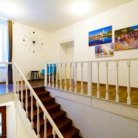 Appartamento Arta Vela - Old Town Centre