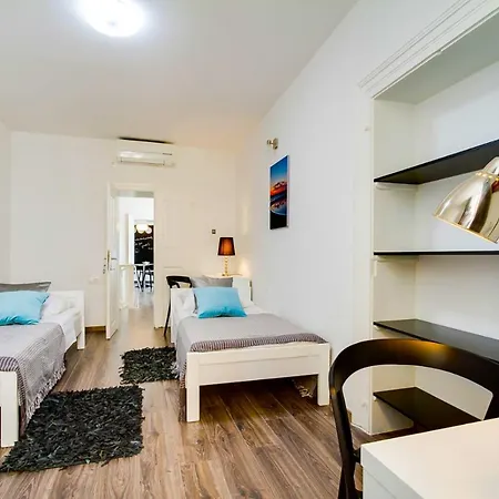 Arta Vela - Old Town Centre * Zara