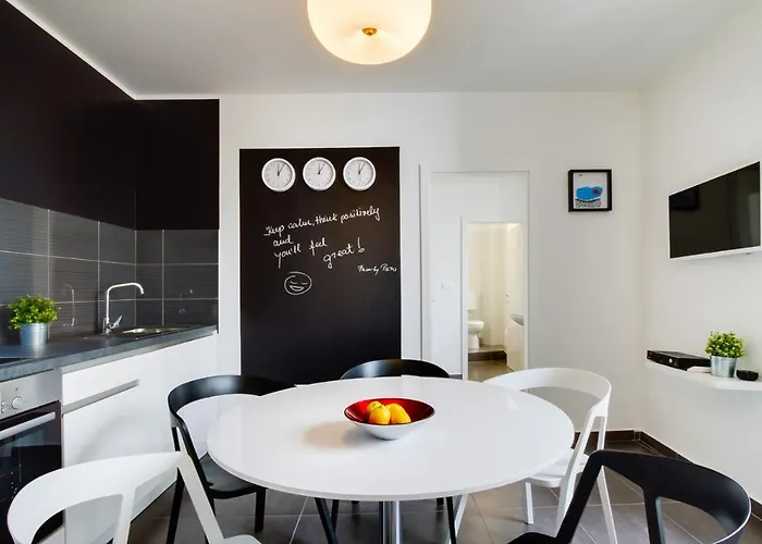 Arta Vela - Old Town Centre Апартаменты *