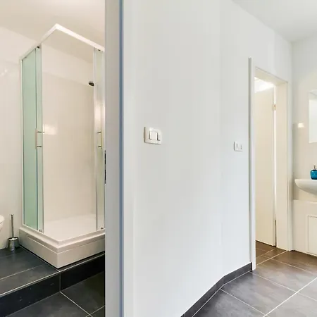 Divinity's - Old Town Center Apartment *